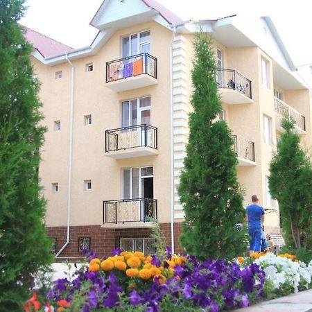 Brandhouse Hotel Bosteri Zewnętrze zdjęcie